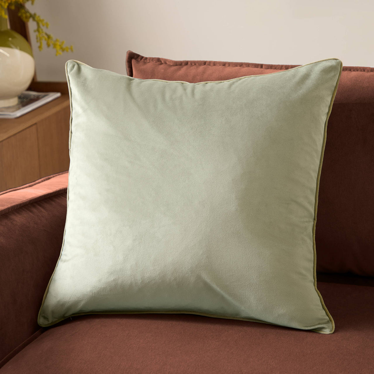 Meridian Velvet Cushion Green/Sage