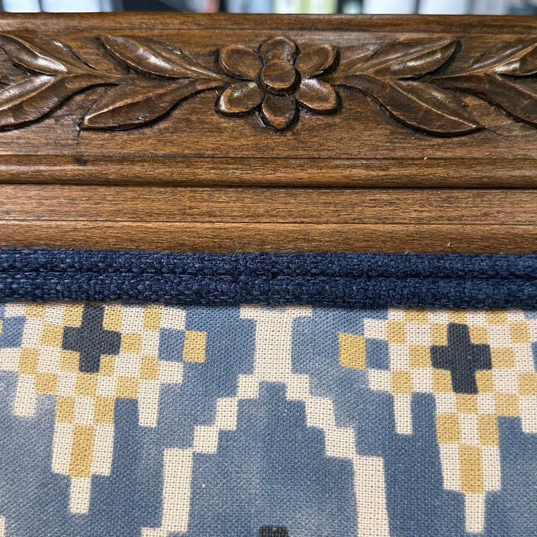 Belle Settee
