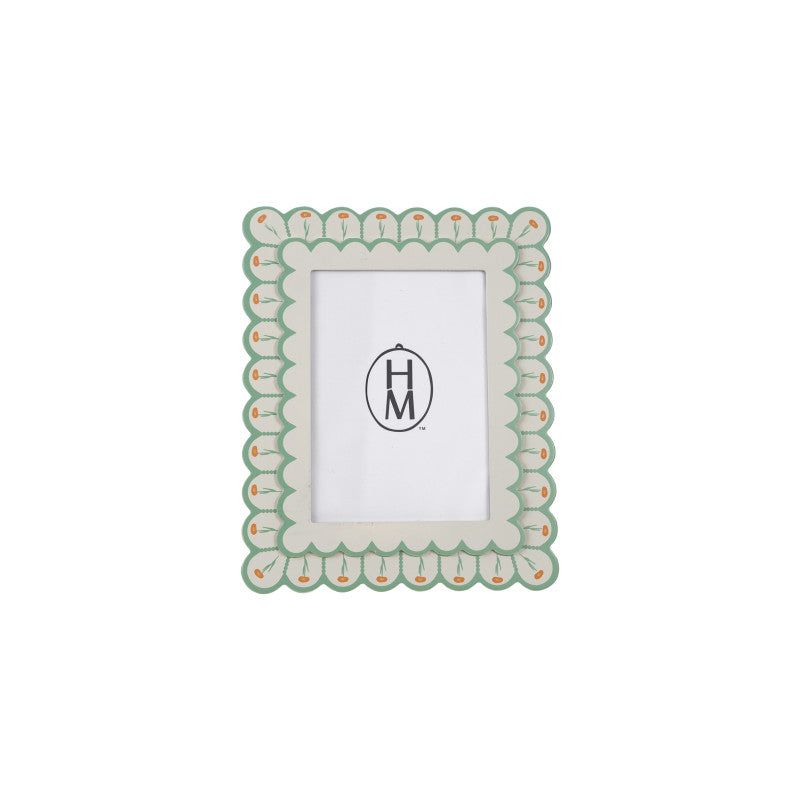 Scalloped Picture Frame 5 X 7